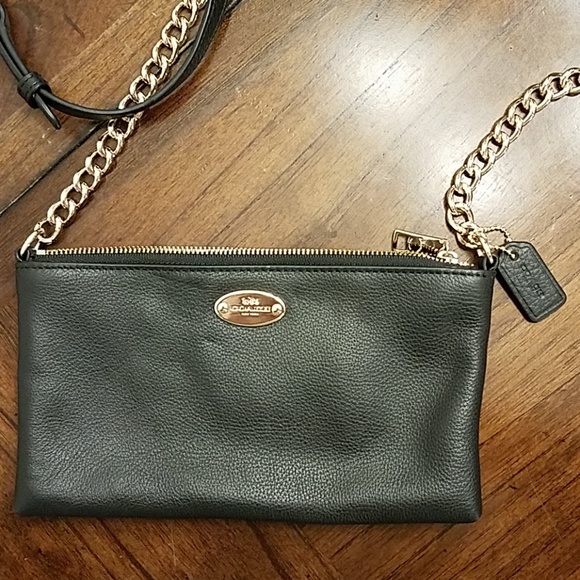 Coach Handbags - Coach Black Pebbled Leather Crossbody